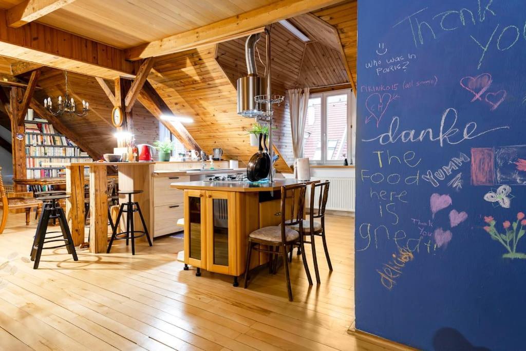 Rooftop 180M2 Loft With Private Sauna, Bratislava Luaran gambar
