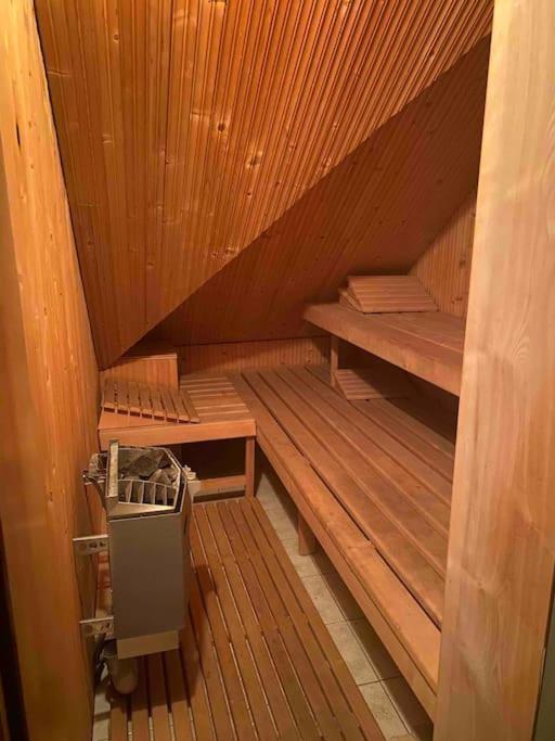 Rooftop 180M2 Loft With Private Sauna, Bratislava Luaran gambar