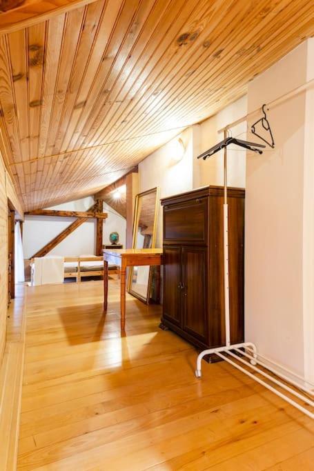 Rooftop 180M2 Loft With Private Sauna, Bratislava Luaran gambar