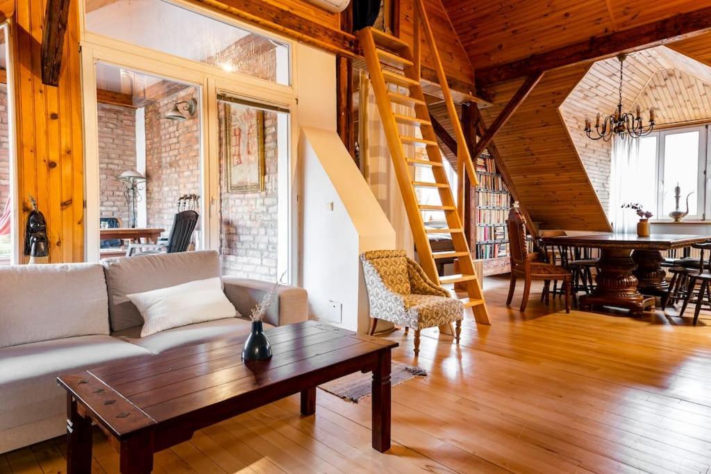 Rooftop 180M2 Loft With Private Sauna, Bratislava Luaran gambar