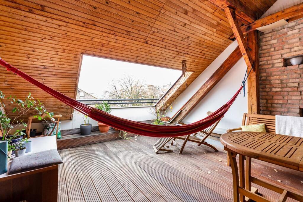 Rooftop 180M2 Loft With Private Sauna, Bratislava Luaran gambar